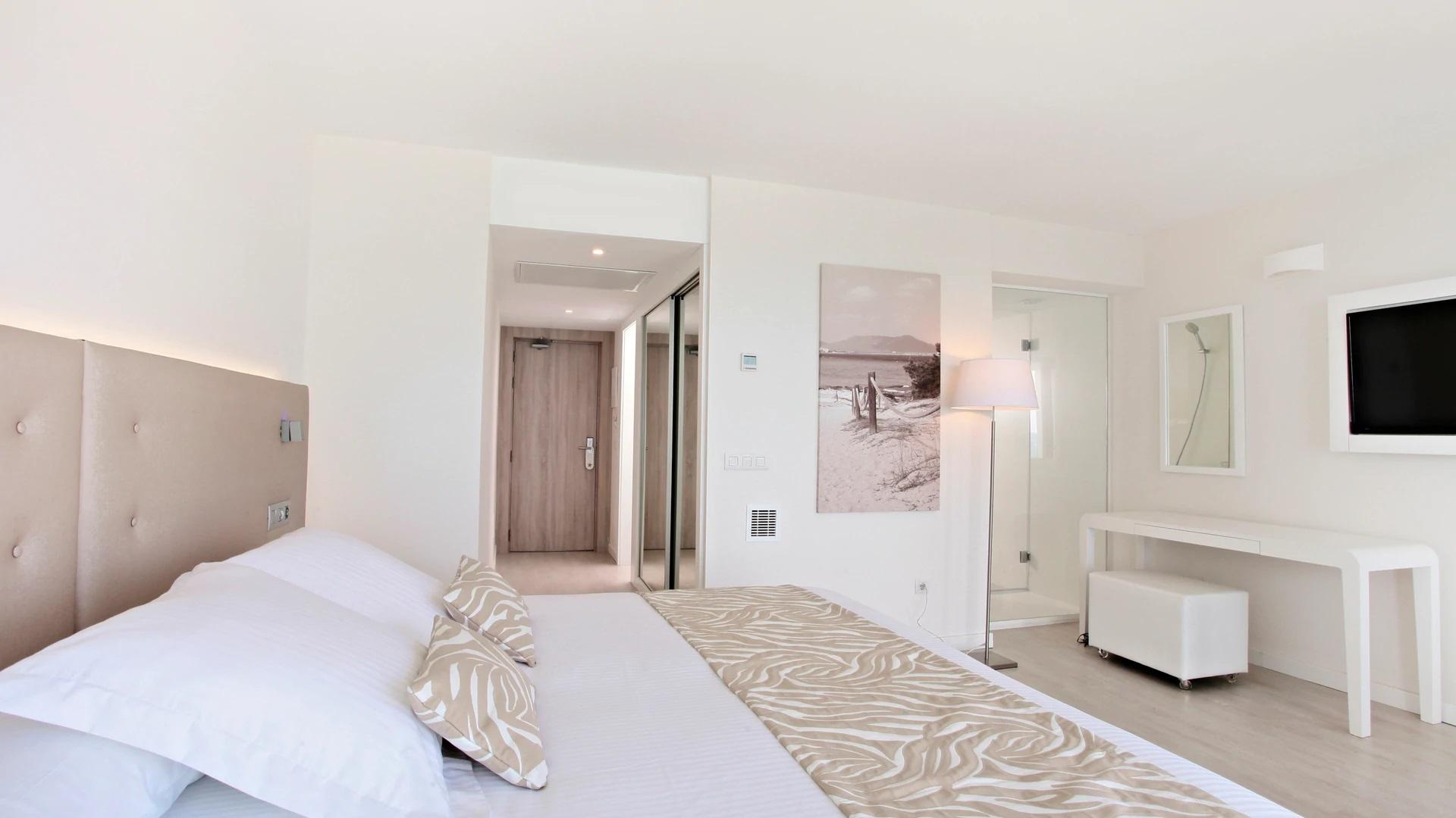 อิเบโรสตาร์ กาลา มิยอร์ - สำหรับผู้ใหญ่เท่านั้น Hotel กาลามิยอร์ ภายนอก รูปภาพ
